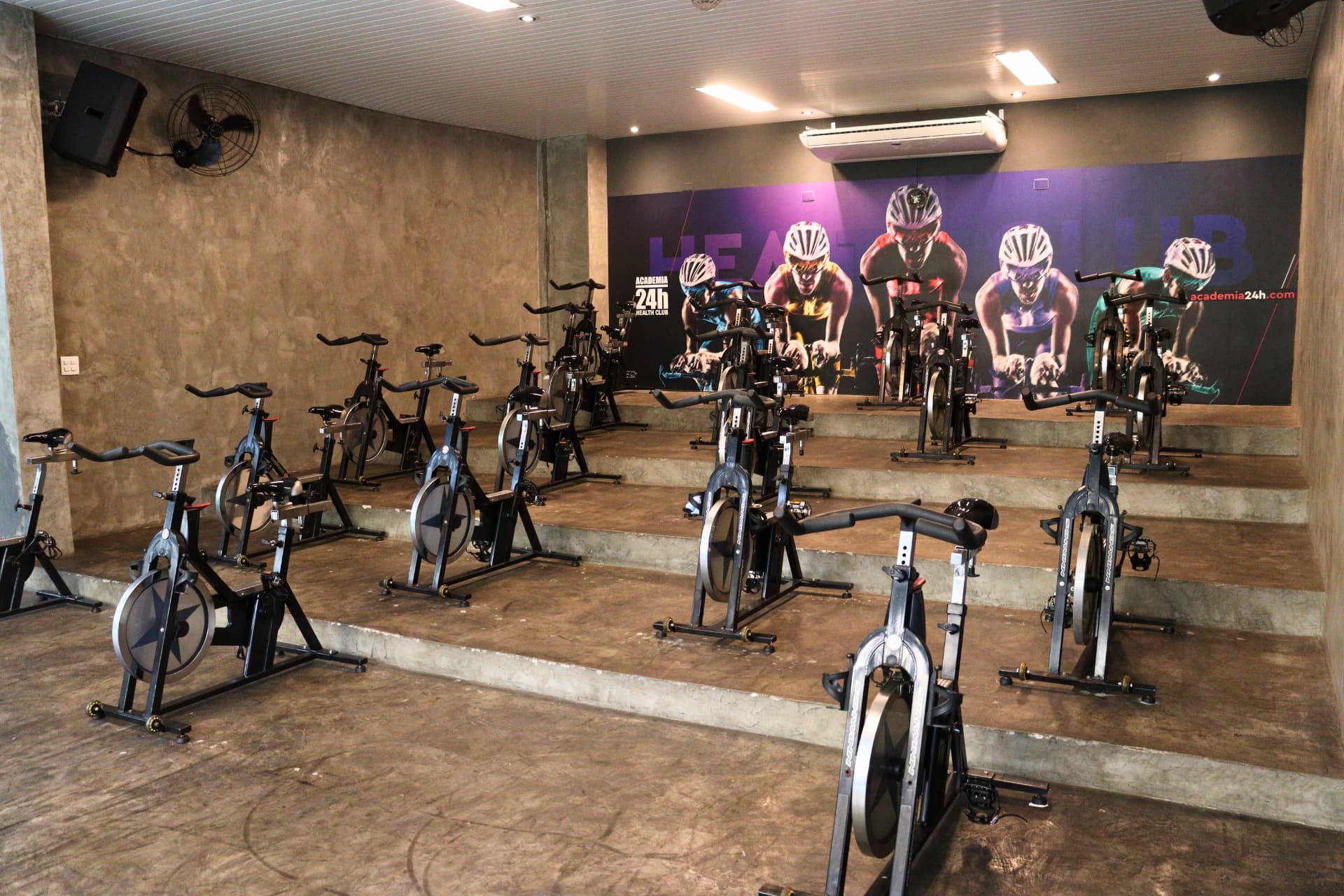 Sala de spinning da unidade Norte